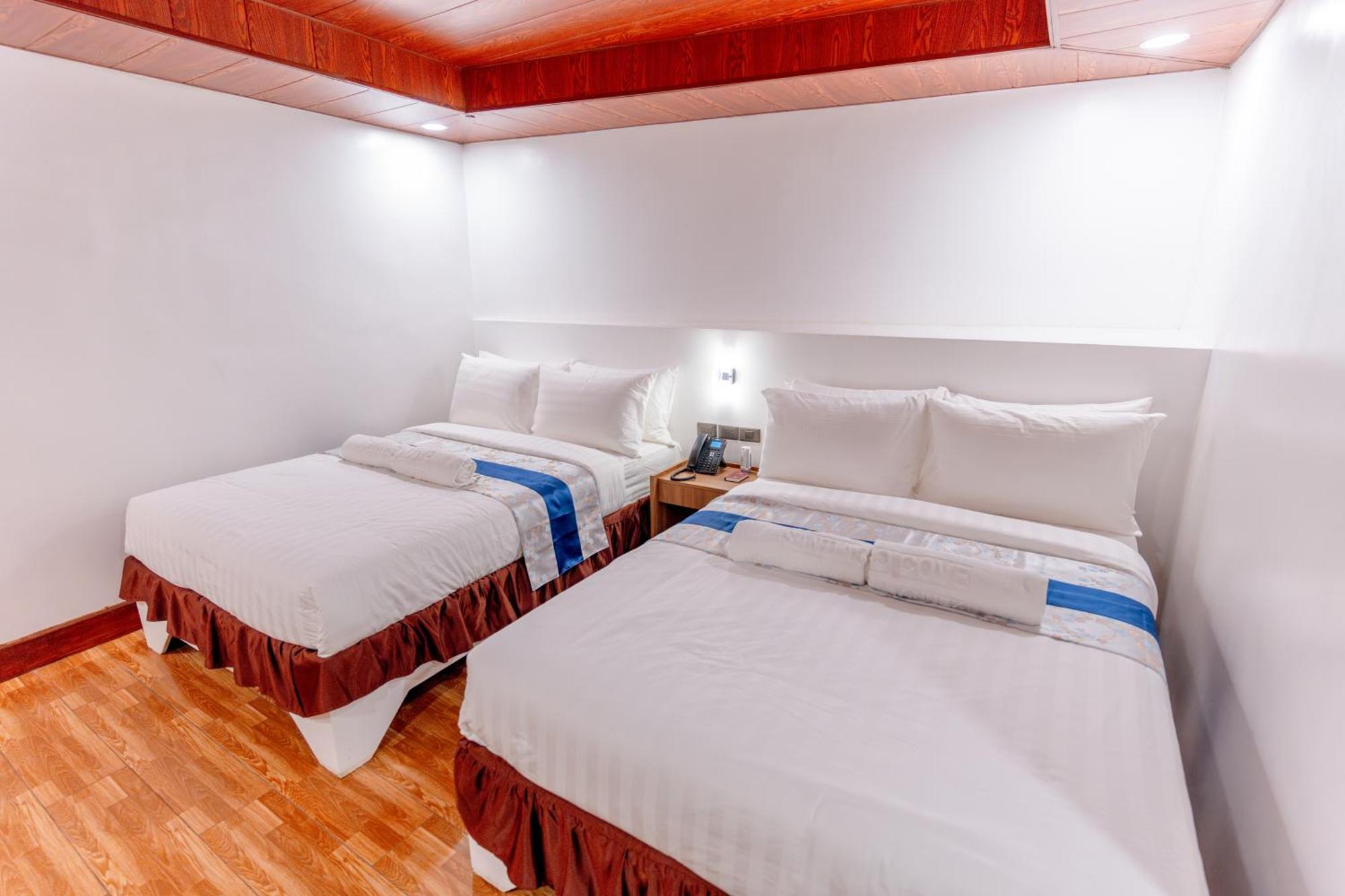 Santiago Cove Hotel And Restaurant Екстериор снимка