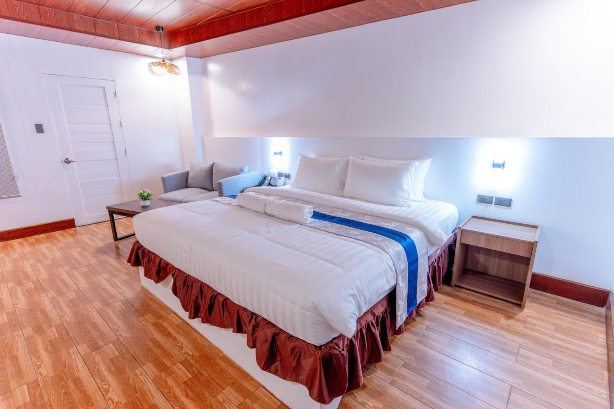 Santiago Cove Hotel And Restaurant Екстериор снимка
