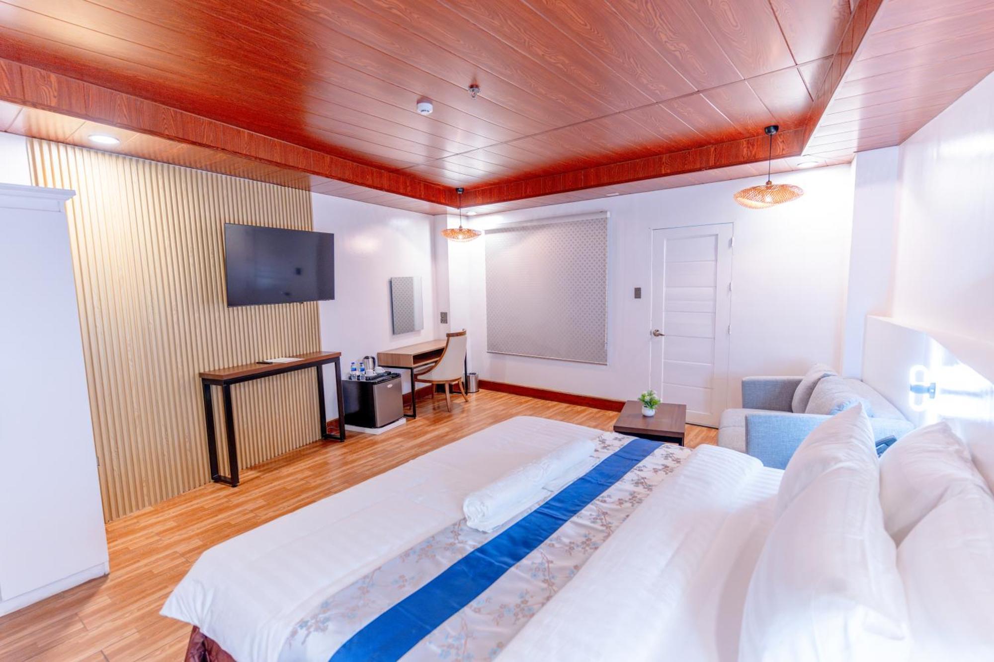 Santiago Cove Hotel And Restaurant Екстериор снимка