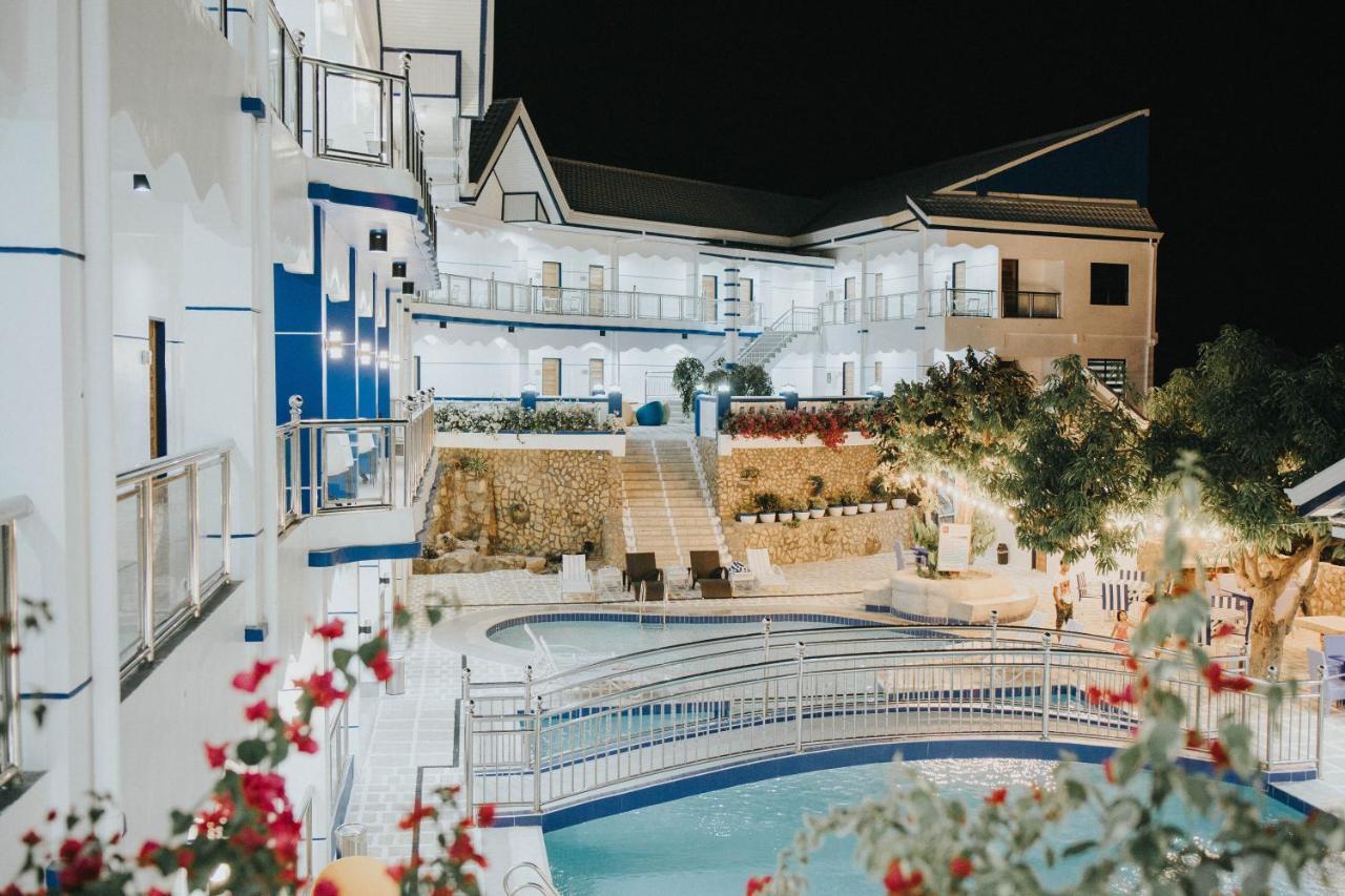 Santiago Cove Hotel And Restaurant Екстериор снимка